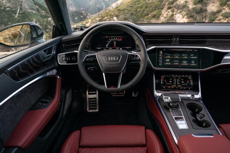Торпедо Audi S6 Sedan TFSI (C8) 2020 года  (NA) (фото 21 из 24)